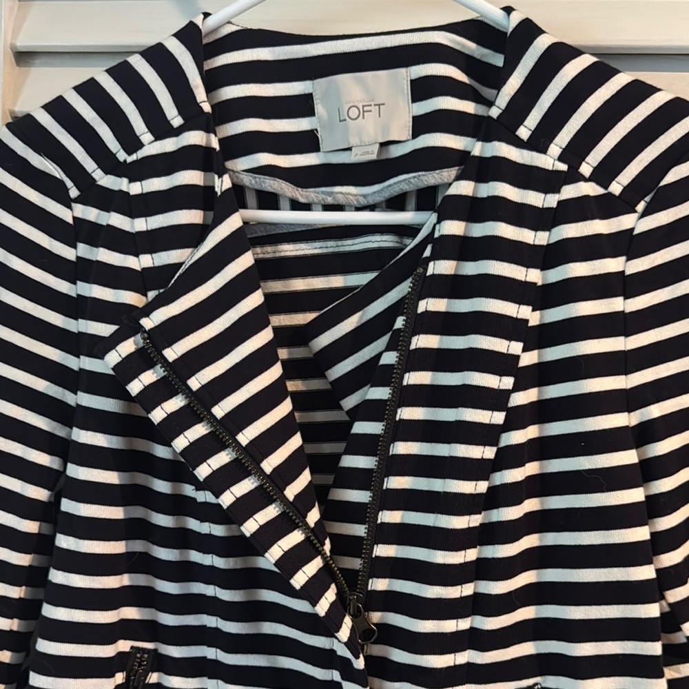 LOFT Women's Striped Blazer in Black and White - Picture 4 of 6